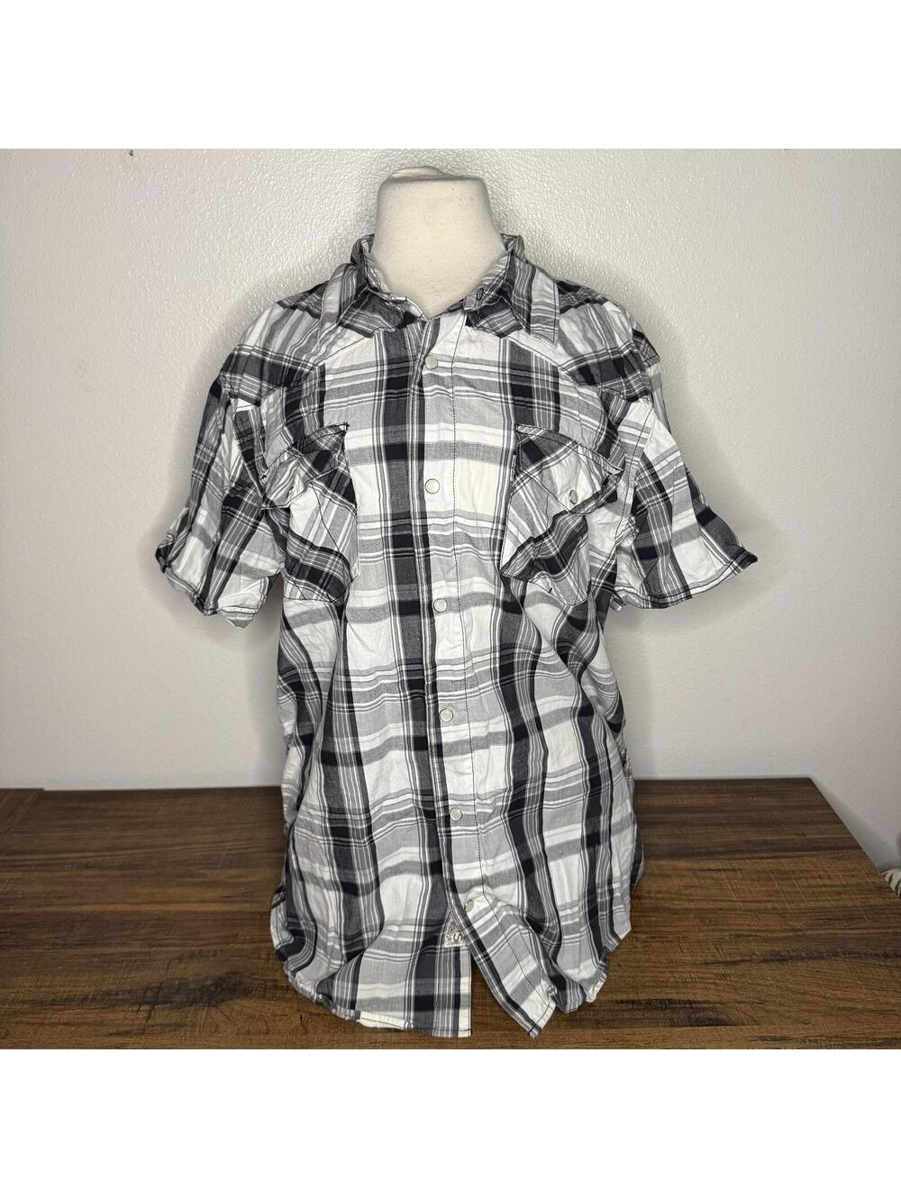 Levi's Modern Large Black and White Plaid Short Sleeve Shirt